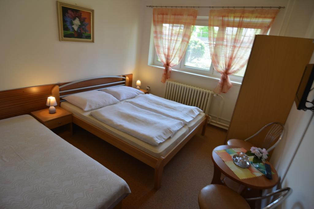 Privat Marika Apartment โนวาเลสนา ภายนอก รูปภาพ