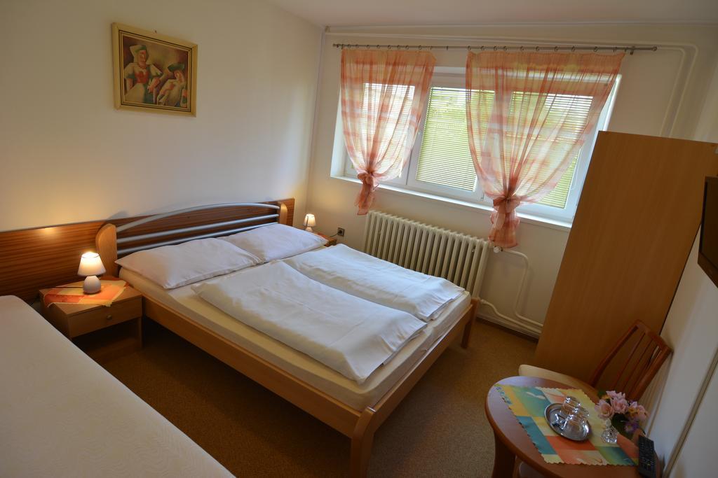 Privat Marika Apartment โนวาเลสนา ภายนอก รูปภาพ